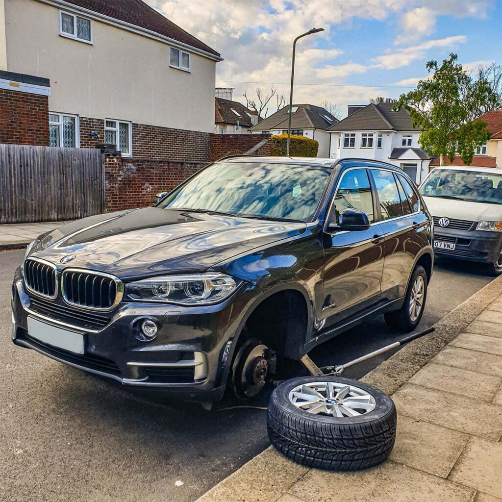 Olympus Mobile Tyre Fitting