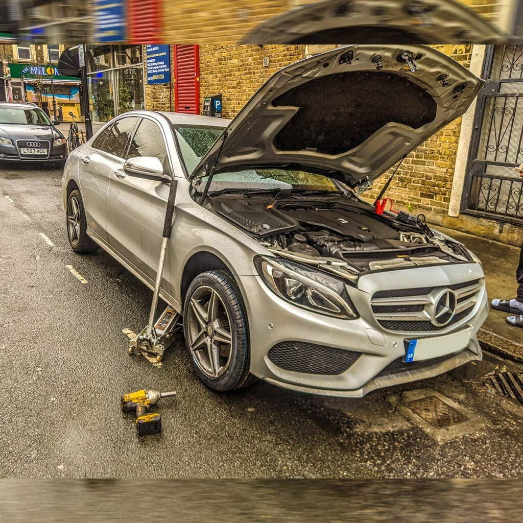 Olympus Mobile Tyre Fitting