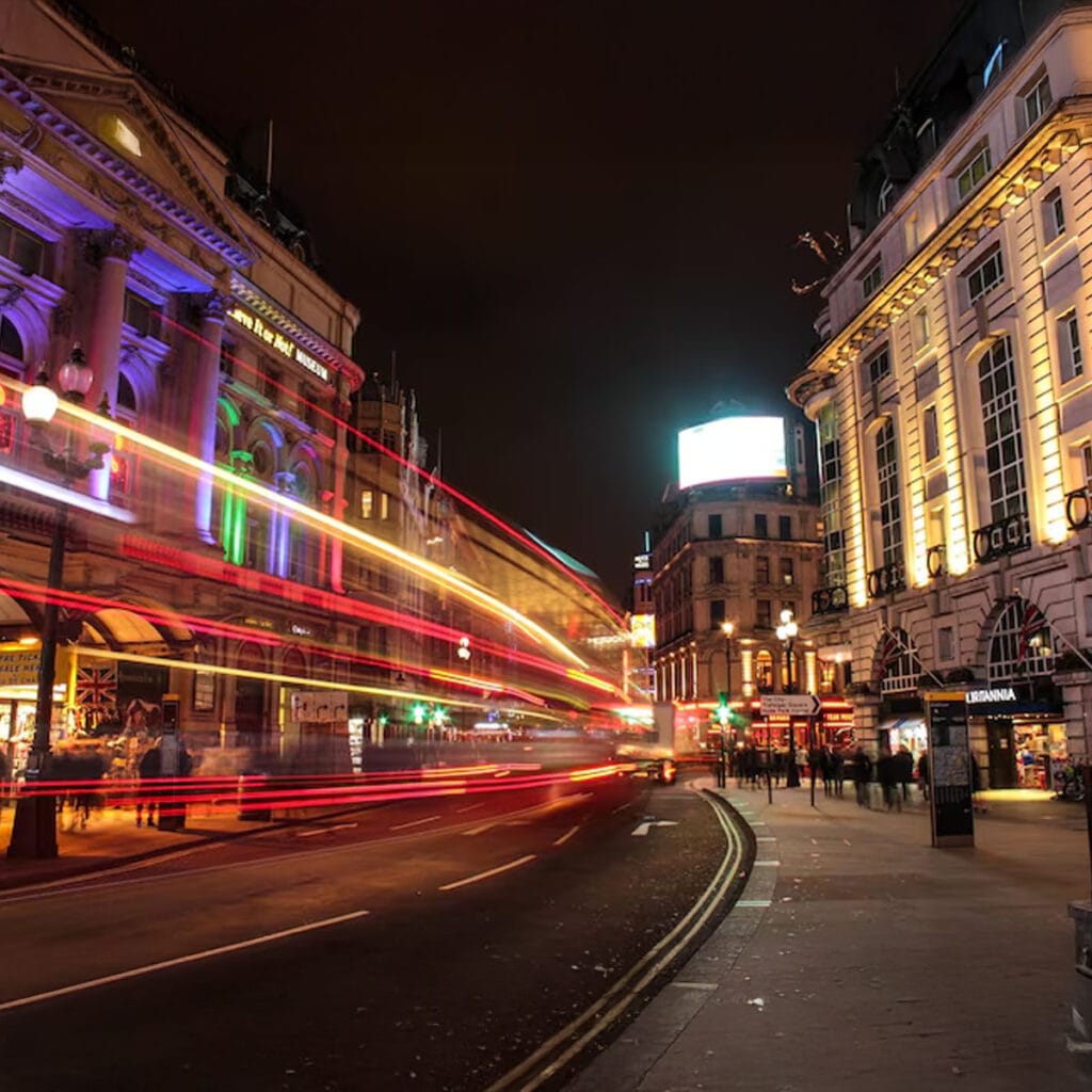 summer night in Soho, Soho nightlife, things to do in Soho