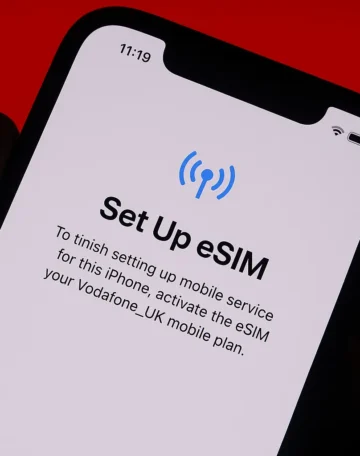 Travel Smarter with eSIM: A Global Connectivity Guide